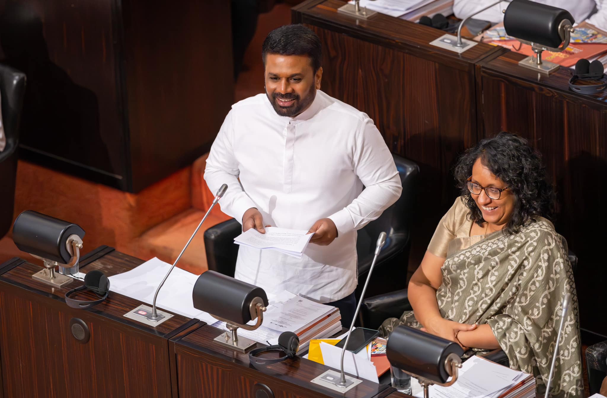 ජනපති අනුර අද පාර්ලිමේන්තුවට