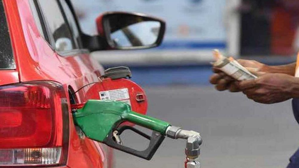 ඉන්ධන වර්ග දෙකක මිල ගණන් පහතට