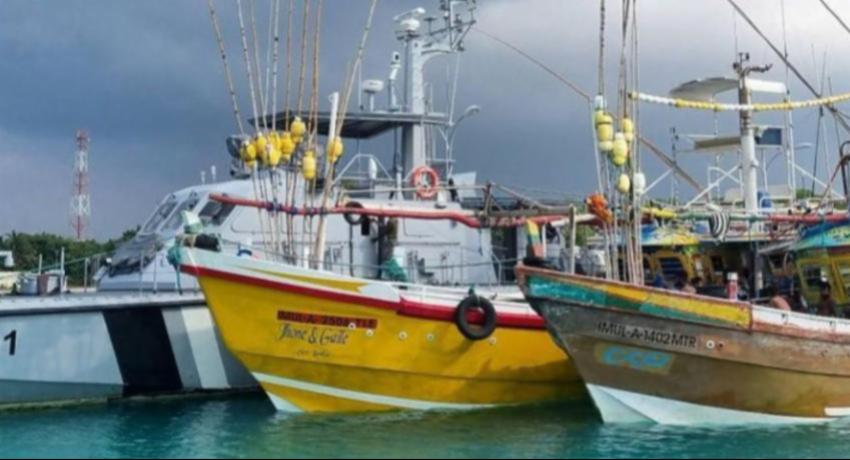 මත්ද්‍රව්‍ය බවට සැකකෙරෙන උර සමග ඇල්ලූ බහුදින ධීවර යාත්‍රාව දික්ඕවිට වරායට රැගෙන එයි