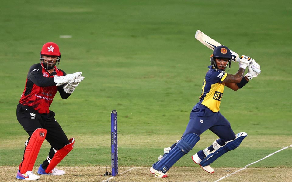 පැතුම්ගේ විශිෂ්ඨ ඉනිම ශ්රී ලංකා කණ්ඩායම සුපිරි 4 දෙනාගේ වටයට සුදුසුකම් ලබයි
