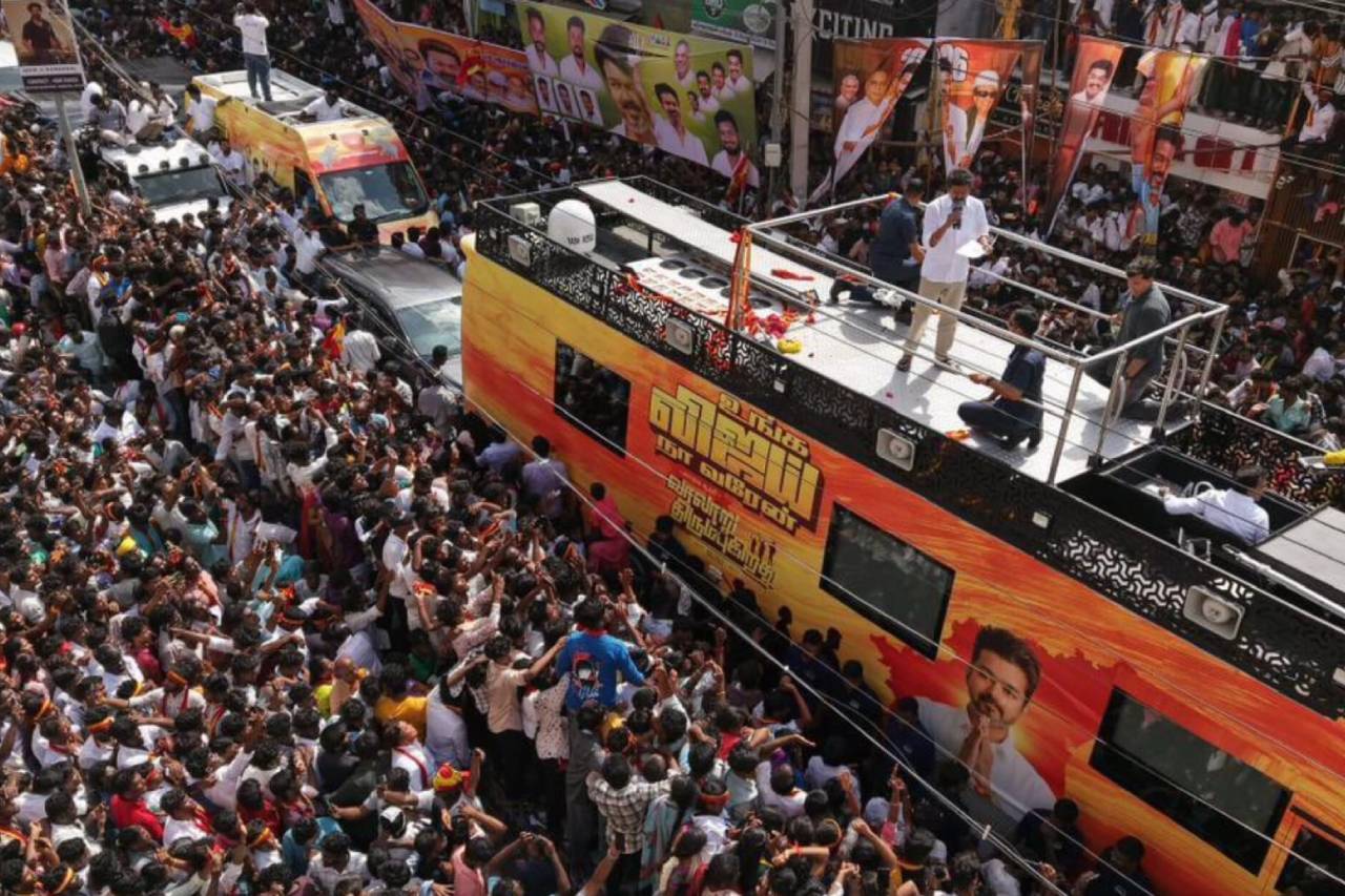විජේගේ දේශපාලන රැළියේ තෙරපීමෙන් මියගිය ගණන තවත් ඉහළට