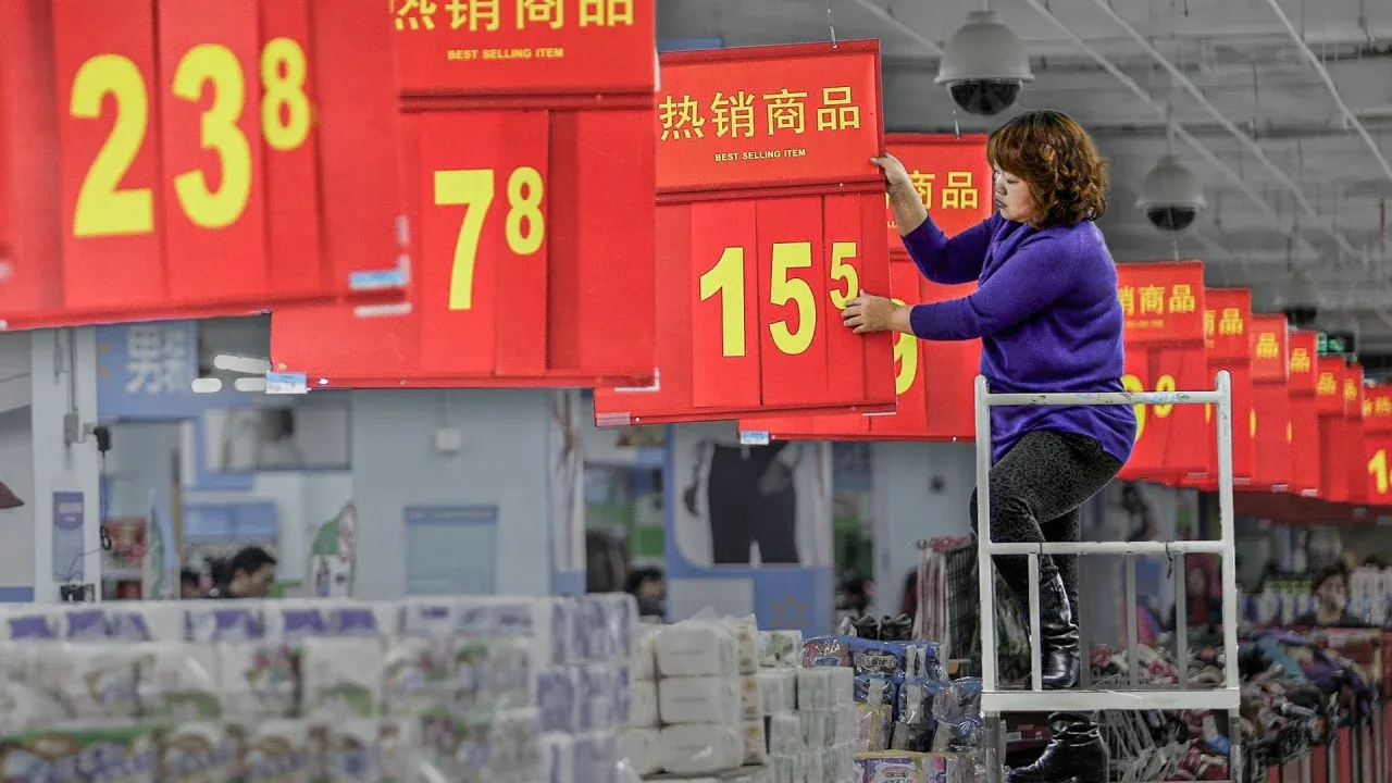 China Slips Deeper into Deflation as Consumer Prices Fall
