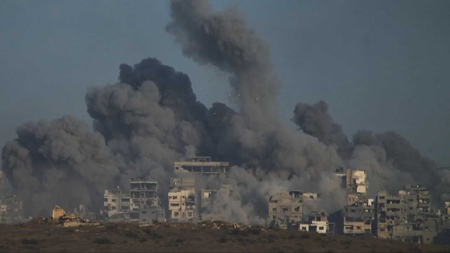 Israel–Gaza Conflict Update: Strikes Ahead of Egypt Ceasefire Talks