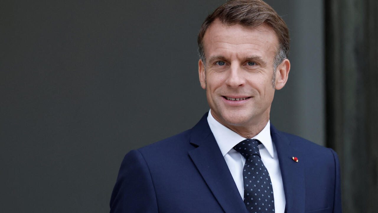 Macron to Appoint New Prime Minister Within 48 Hours