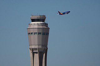 U.S. Flight Delays Worsen Amid Air Traffic Controller Shortages