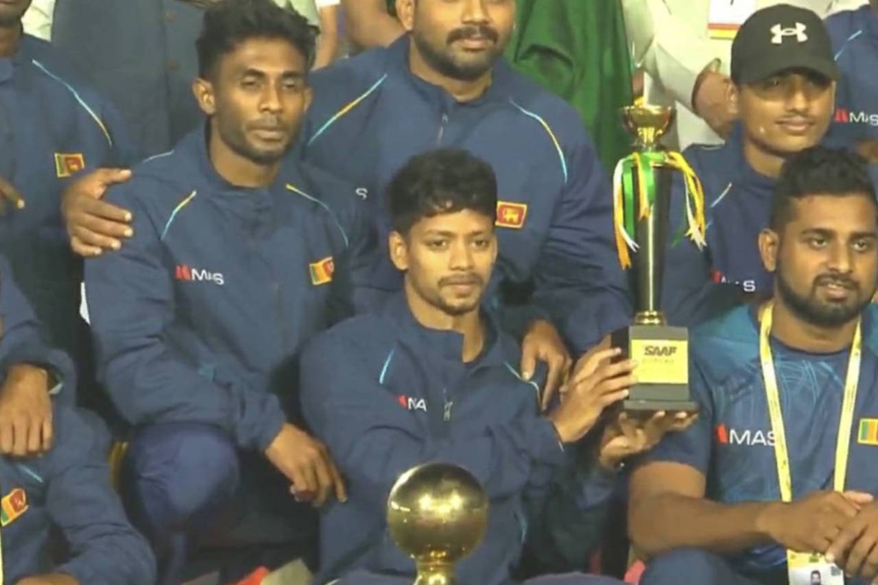 දකුණු ආසියානු මලල ක්රීඩා ශූරතාවලියේ අනුශූරතාව ශ්රී ලංකාවට