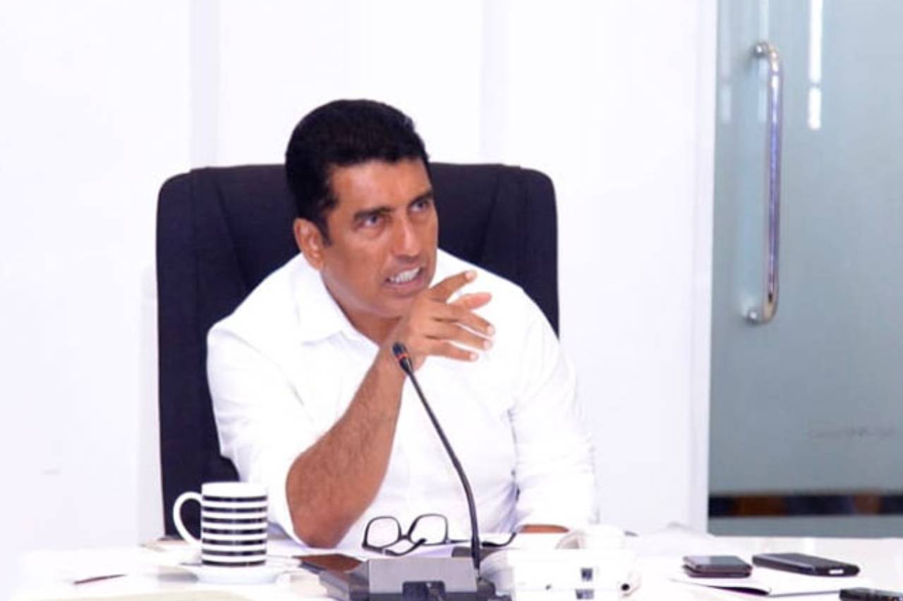 සම්පත් මනම්පේරි මගේ ලේකම්වරයෙක් නෙමේ – උපරිම නීතිමය ක්රියාමාර්ග ගන්නවා – ජොන්ස්ටන් ප්රනාන්දු