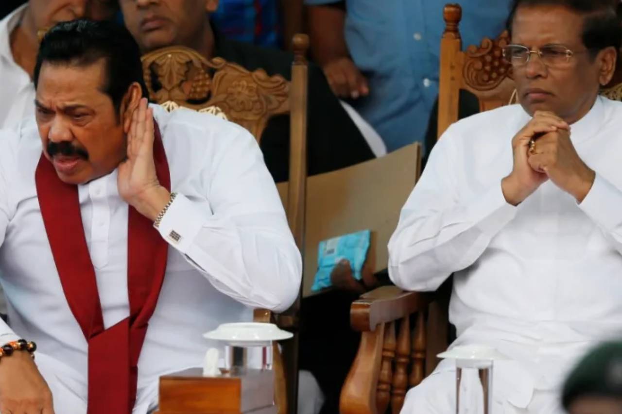 මහින්ද සහ මෛත්රී භාර දුන් වෙඩි නොවදින වාහන ආයෙත් ඉල්ලයි