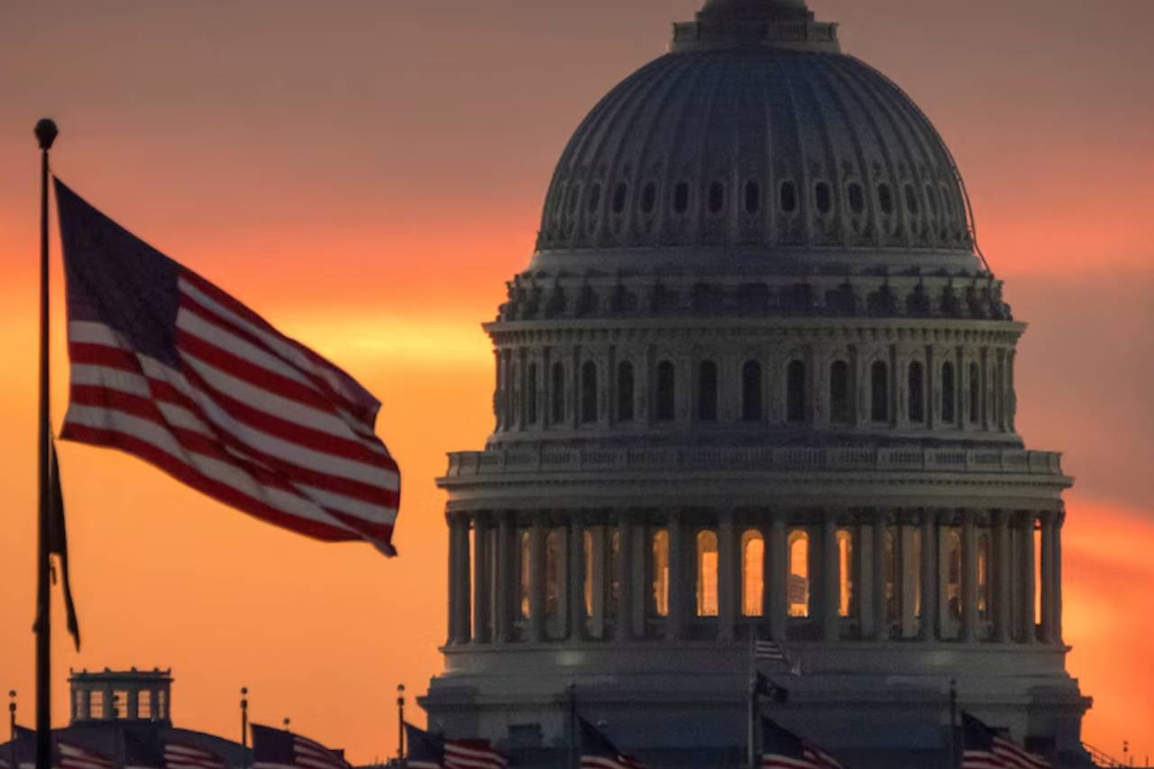 අමෙරිකාවේ දීර්ඝතම රජයේ සේවා අකර්මණ්යවීම අවසන් වෙයි