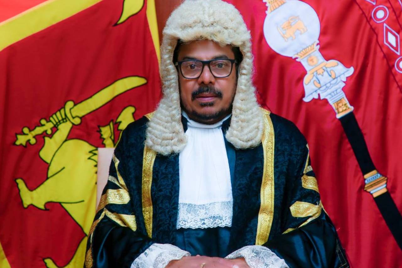 හිටපු කථානායක අශෝක රන්වලට ඇප