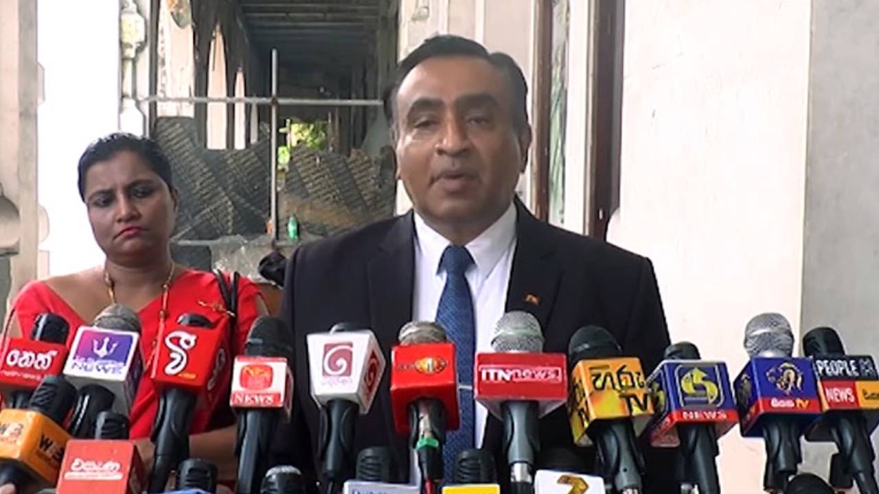 6 ශ්‍රේණිය ඉංග්‍රීසි මොඩියුල සිද්ධිය ගැන අධ්‍යාපන ලේකම්ගෙන් CIDයට පැමිණිල්ලක්