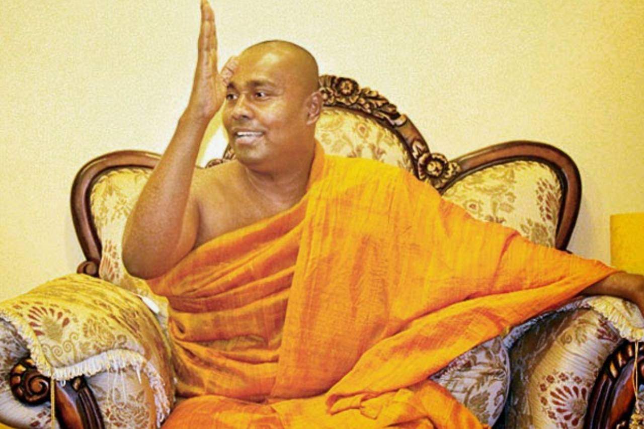 ආපදා සහන දෙන්නේ කොහොමද ? සමන්තභද්ර හිමිගෙන් ආණ්ඩුවට පාඩමක්