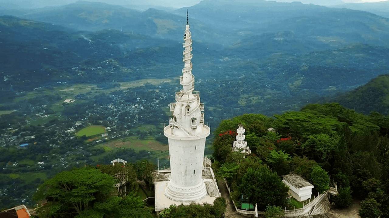 අම්බුළුවාවේ සියලු ඉදිකිරීම් නවත්වන්න ලෙස දැනුම් දෙයි