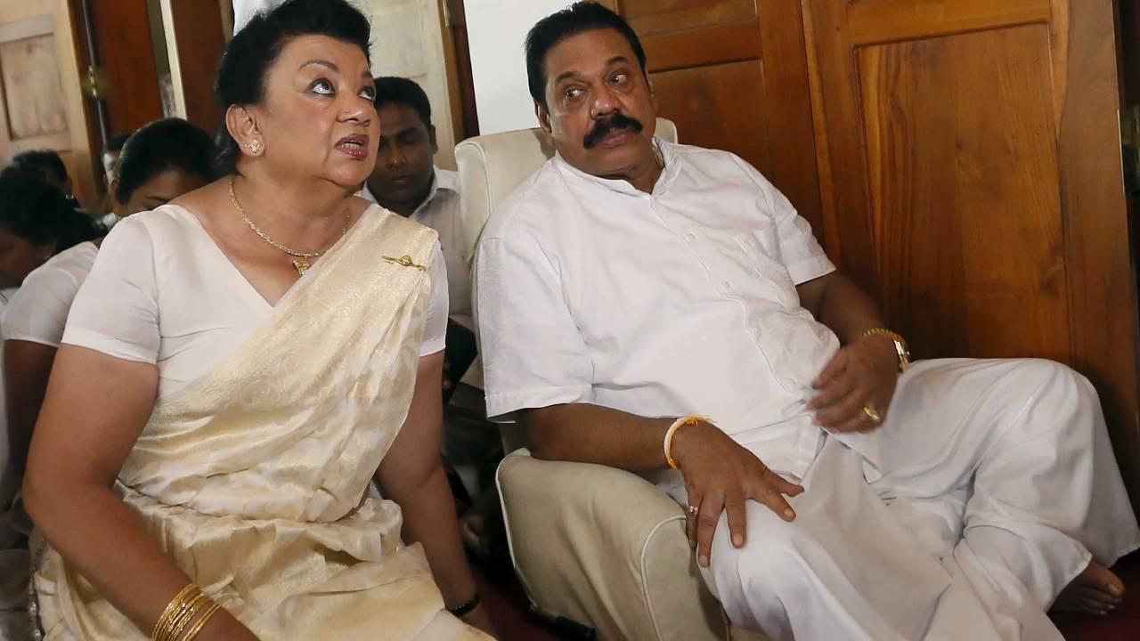 එකම දවසේ නාමල්වයි ශිරන්තිවයි CIDයට කැඳවීමේ සුදානමක්