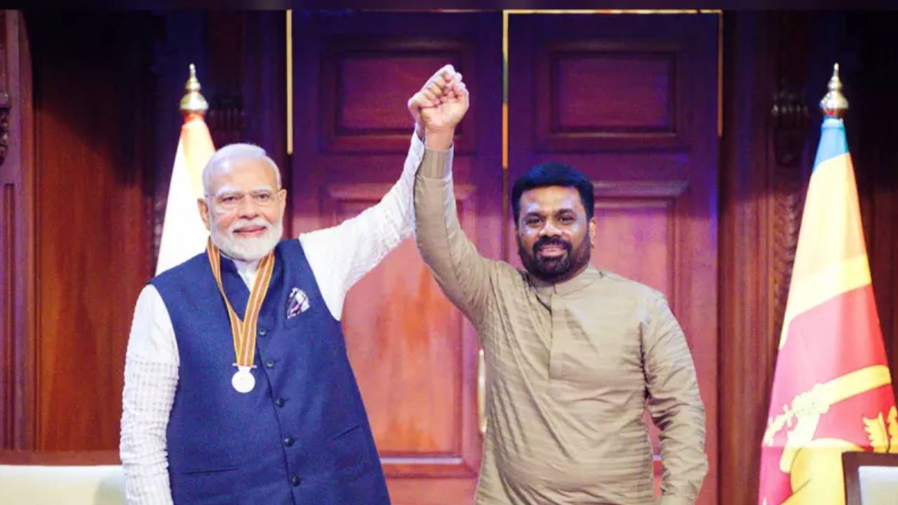 ලංකාවට එවූ ඉන්ධන නෞකාවට ජනපති අනුරගෙන් ඉන්දියාවට ස්තුතිය