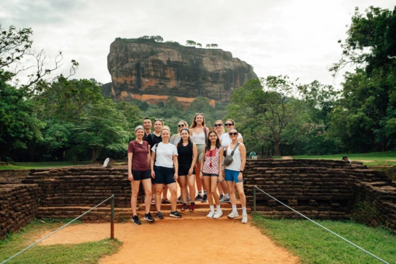 මැදපෙරදිග යුද්ධය නිසා සංචාරක පැමිණීම් අඩුවෙයි