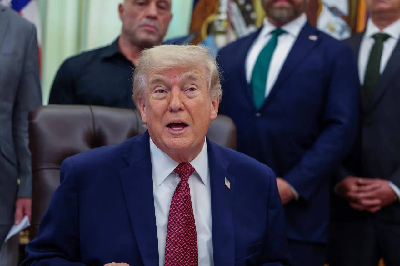 ඉරානය සමඟ ඇති සටන් විරාමය දීර්ඝ කරන්න ට්‍රම්ප් තීරණය කරයි