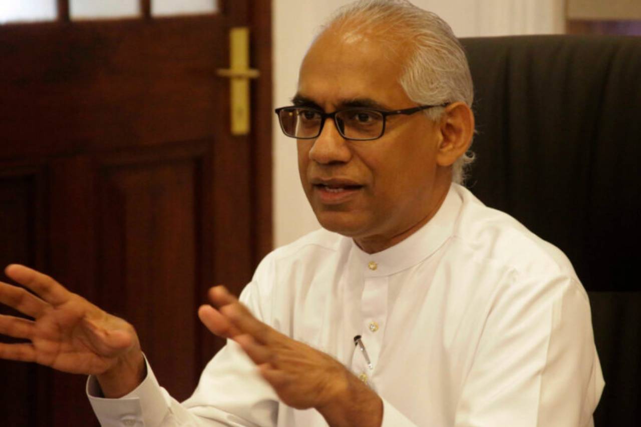 ඉරාන් සජබ කමිටු සාමාජිකත්වයෙන් ඉල්ලා අස්වෙයි