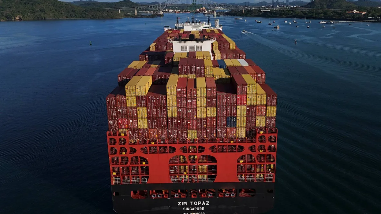 Businesses Pay Millions to Bypass Hormuz via Panama Canal