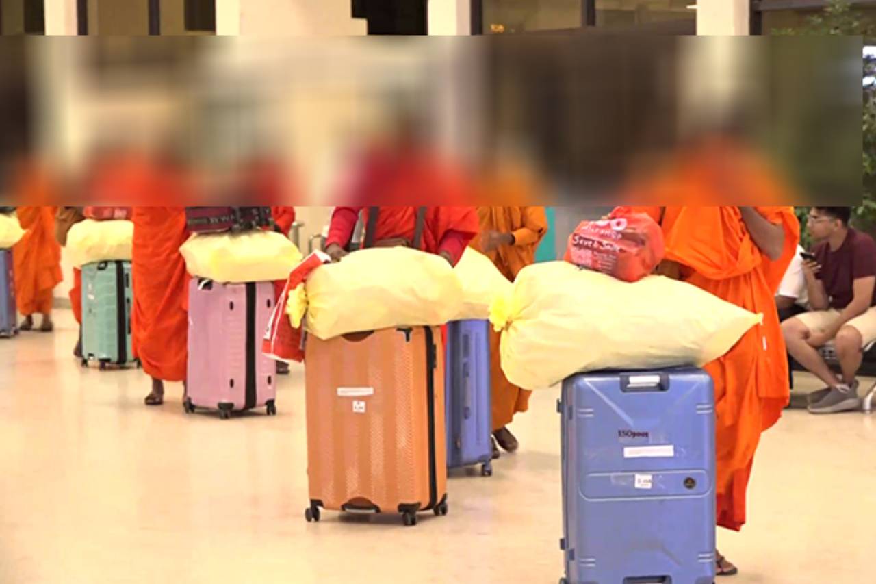 චීවරධාරියෝ 22ක් මත්ද්‍රව්‍ය සමඟ කටුනායකදී අල්ලයි