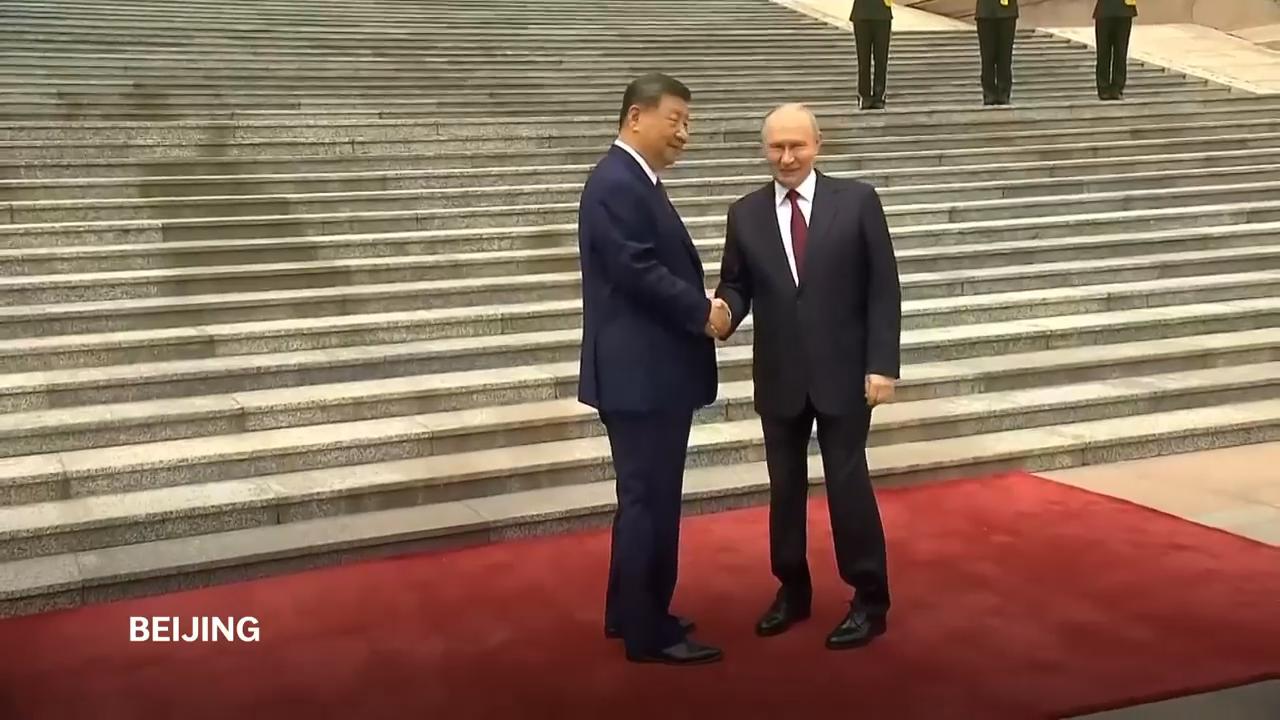 Putin Meets Xi in Beijing Days After Trump Visit