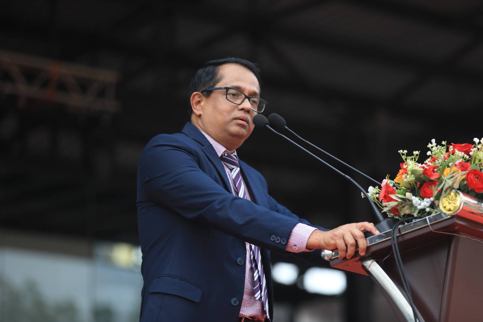 විපක්ෂයෙන් කථානායකවරයාට විශ්වාසභංග යෝජනාවක්