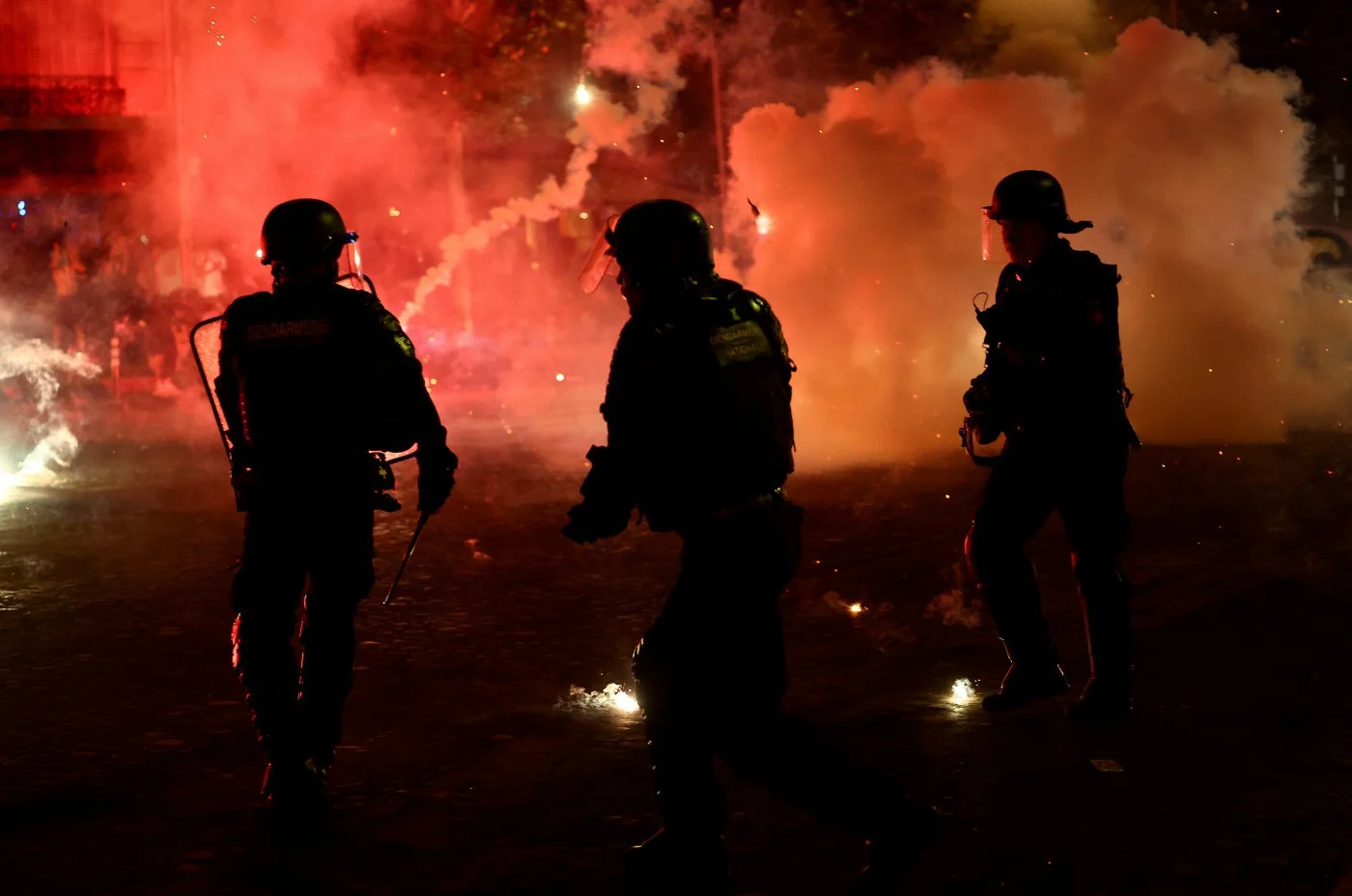 Unrest Mars PSG Victory Night: One Dead, 890 Arrested Across France
