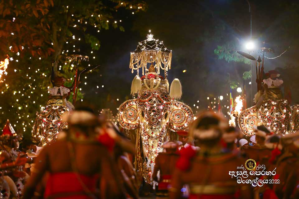 මහනුවර ඇසළ පෙරහැර 2026 – පළමු කුඹල් පෙරහැර අද