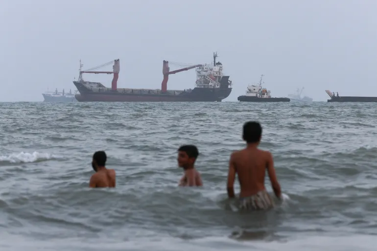 Hormuz Talks Deadlock, Iran & US Set New Demands