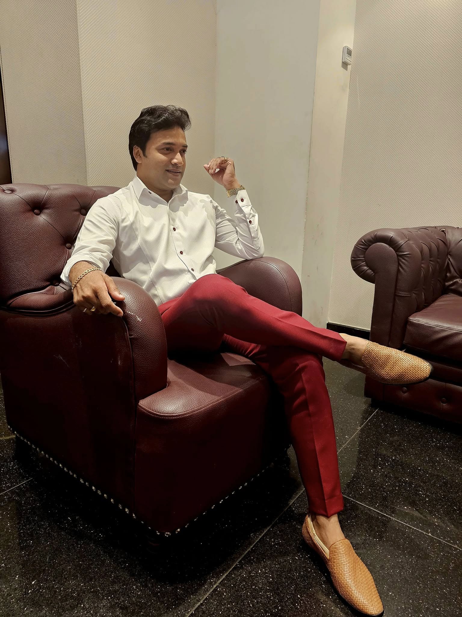 කොකේන් ළඟ තබාගත් ජනප්‍රිය නළු විශ්ව කොඩිකාරට දඩ