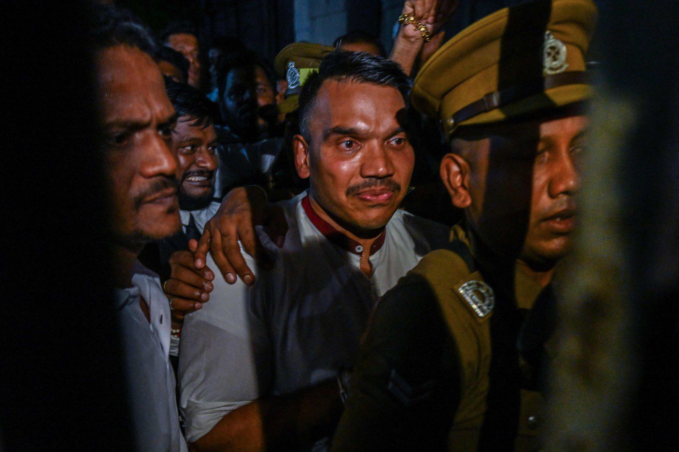 නාමල්ට හෙට පාර්ලිමේන්තුවට යන්න අවසර ලැබෙයි