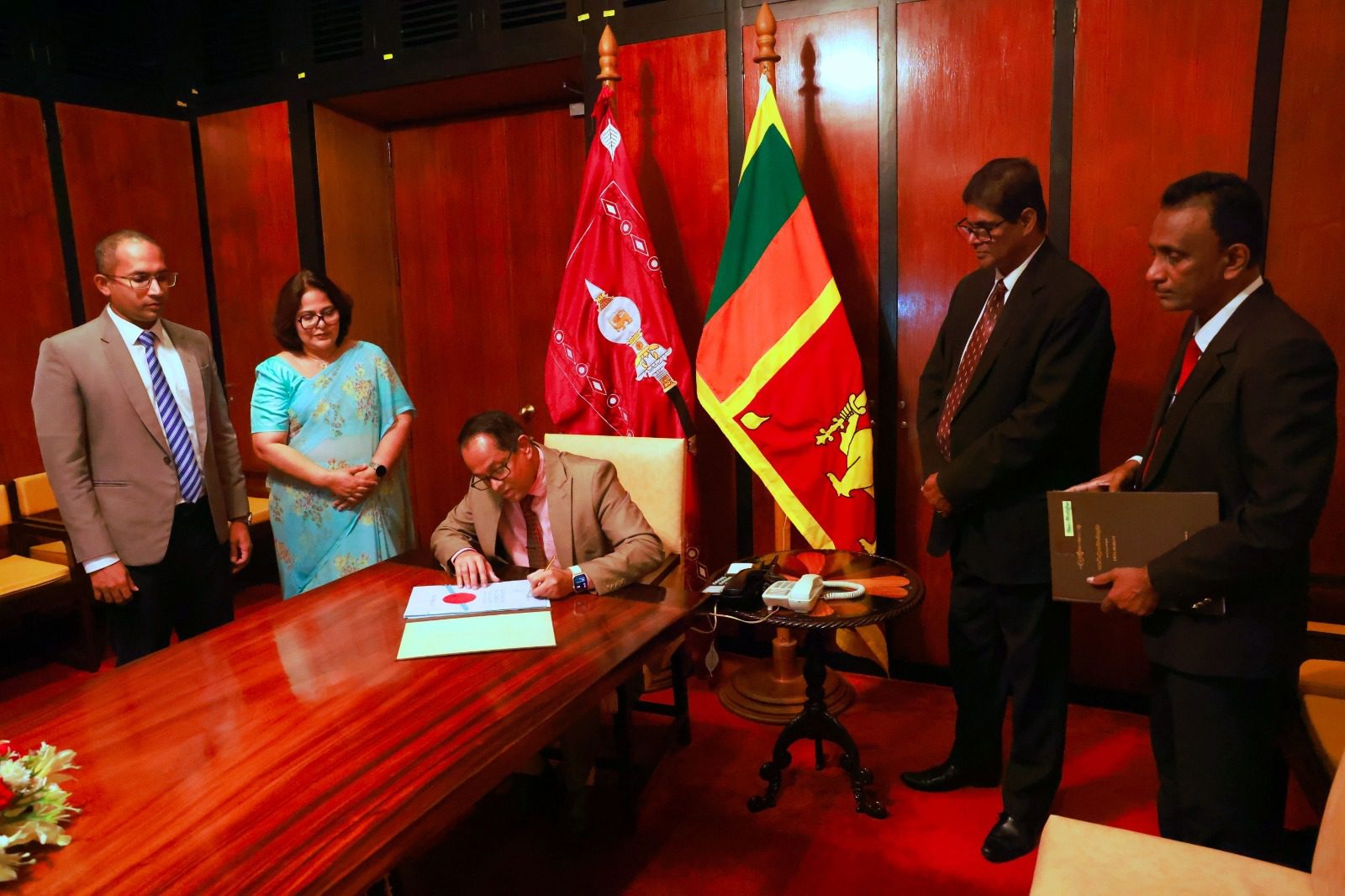 22ට කථානායකගේ සහතිකය