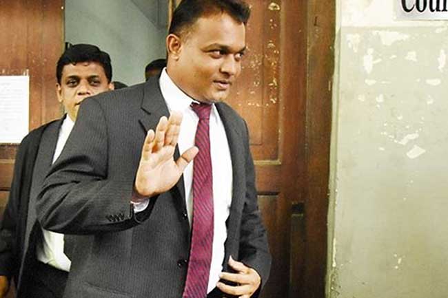 මොරටුව හිටපු දිසා විනිසුරු තිලිණ ගමගේ තනතුරෙන් ඉවත් කරයි
