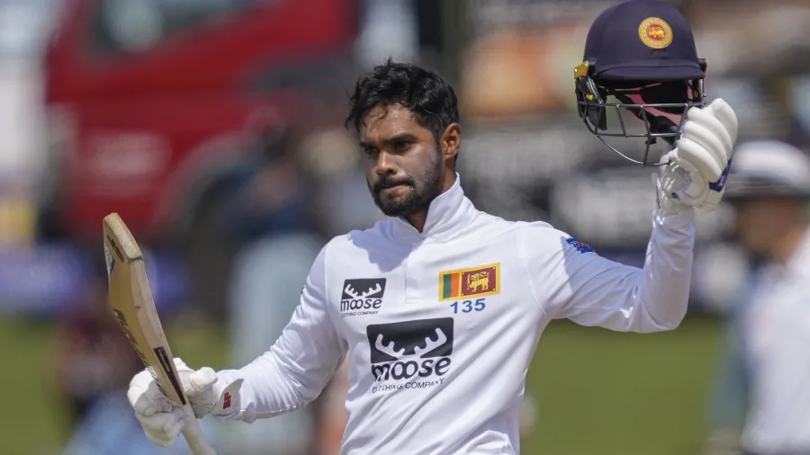 ශ්‍රී ලංකා ටෙස්ට් නායකත්වයෙන් ධනංජය ද සිල්වා ඉල්ලා අස්වෙයි